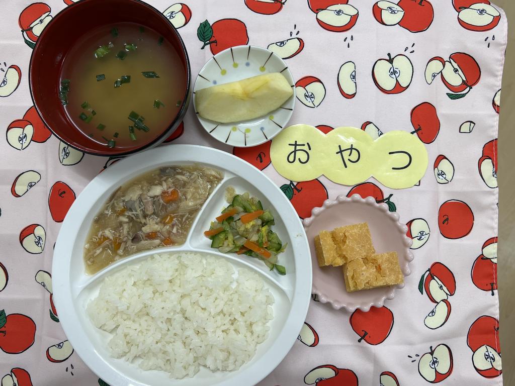 給食