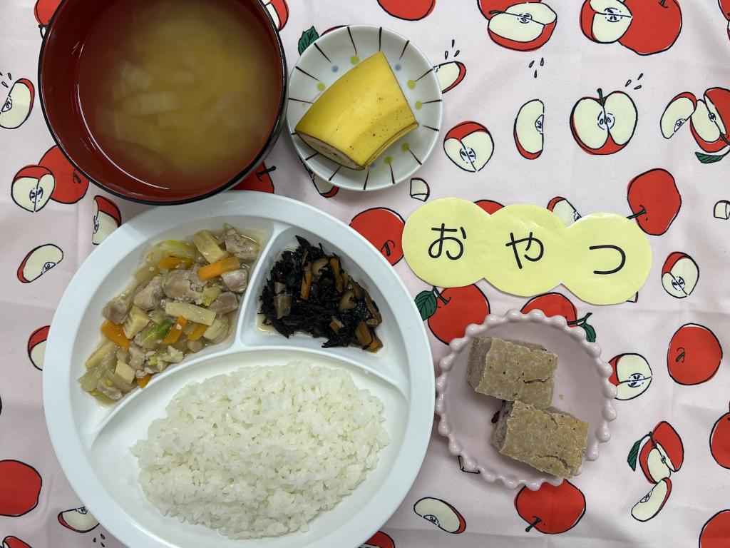 給食