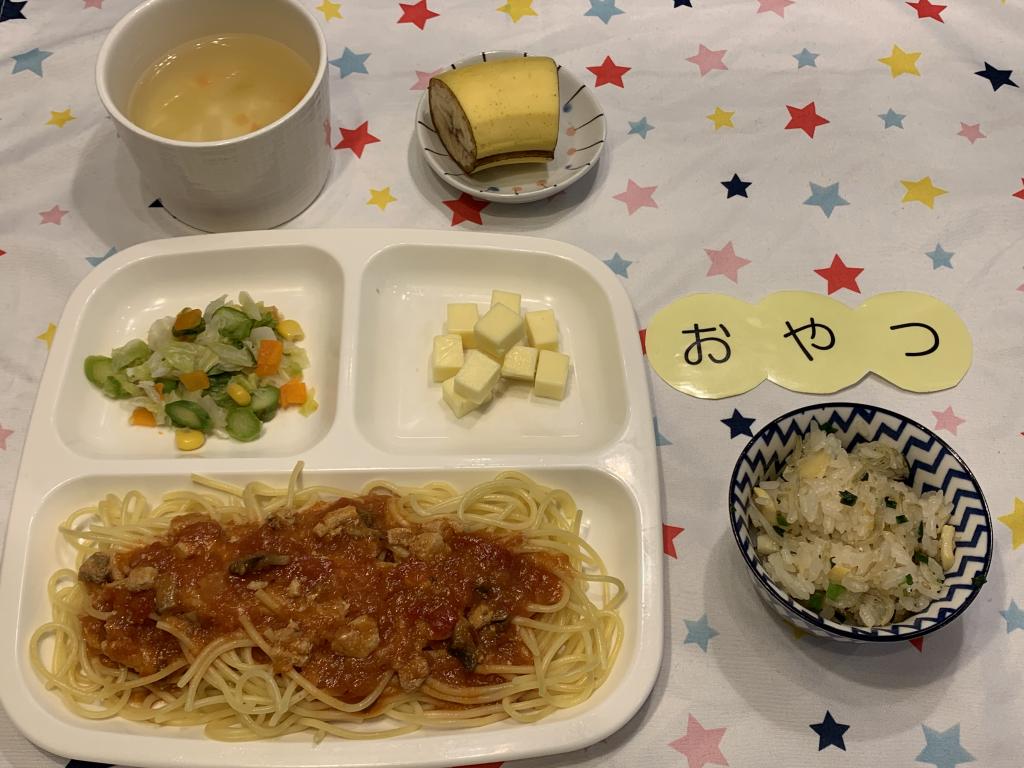 給食