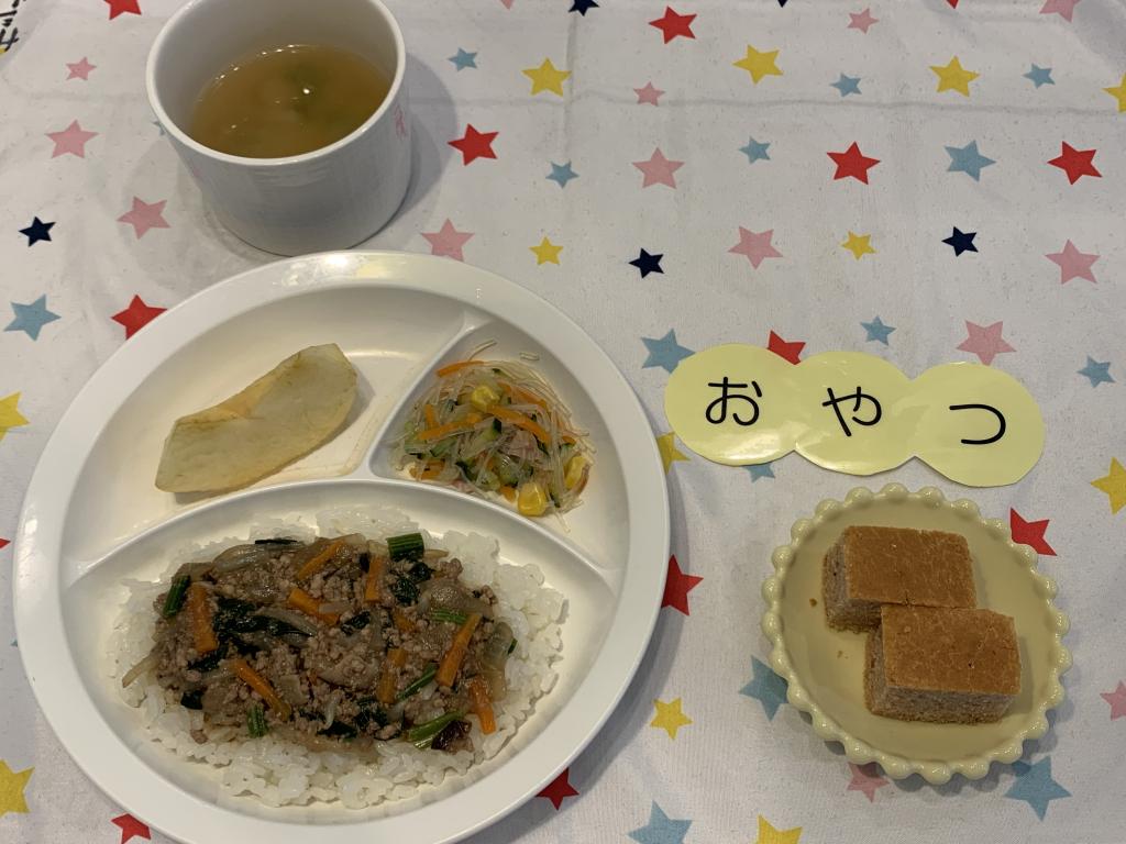 給食