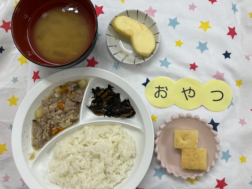 給食