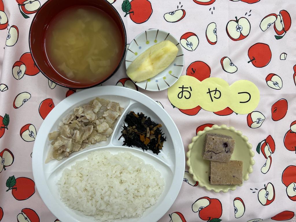 給食