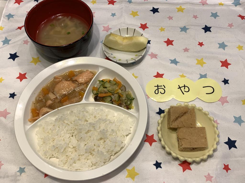 給食