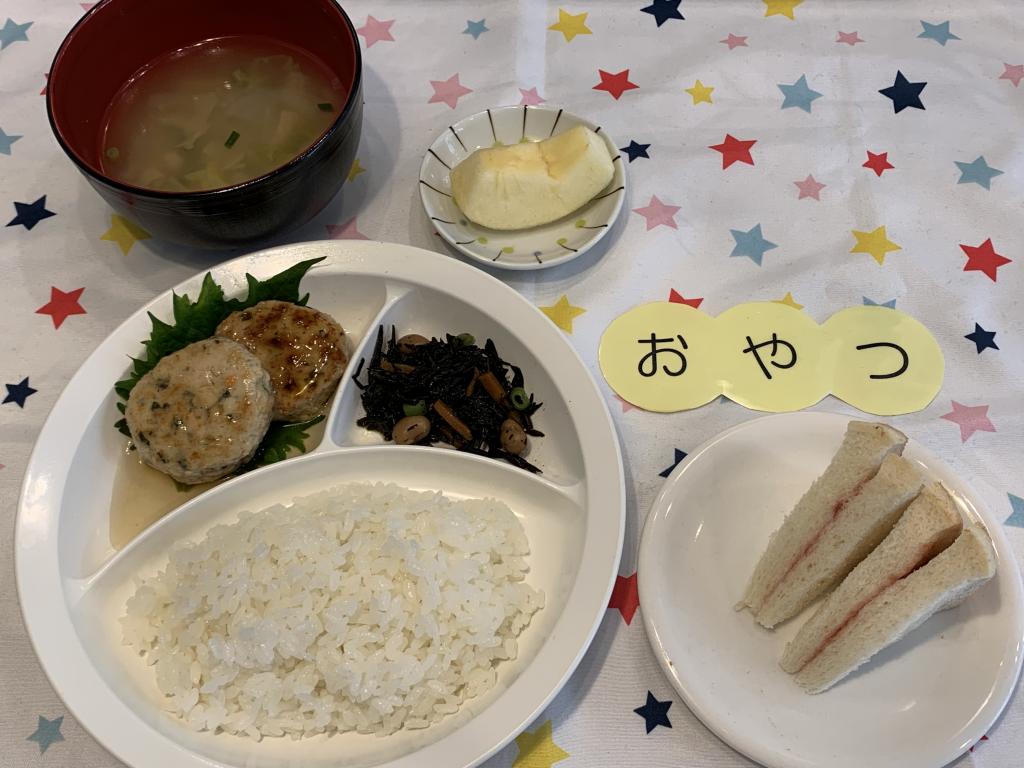 給食