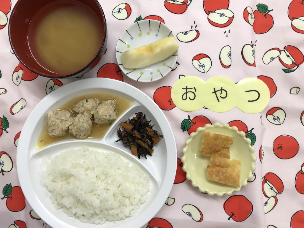 給食