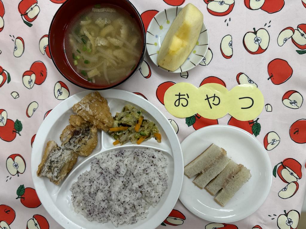 給食