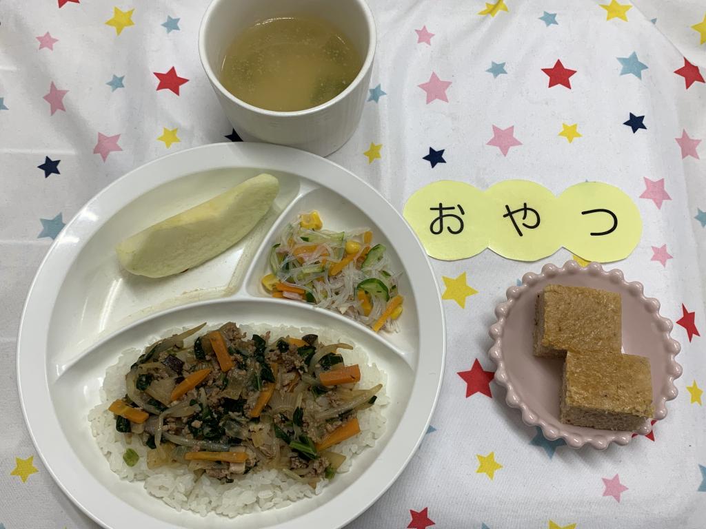 給食