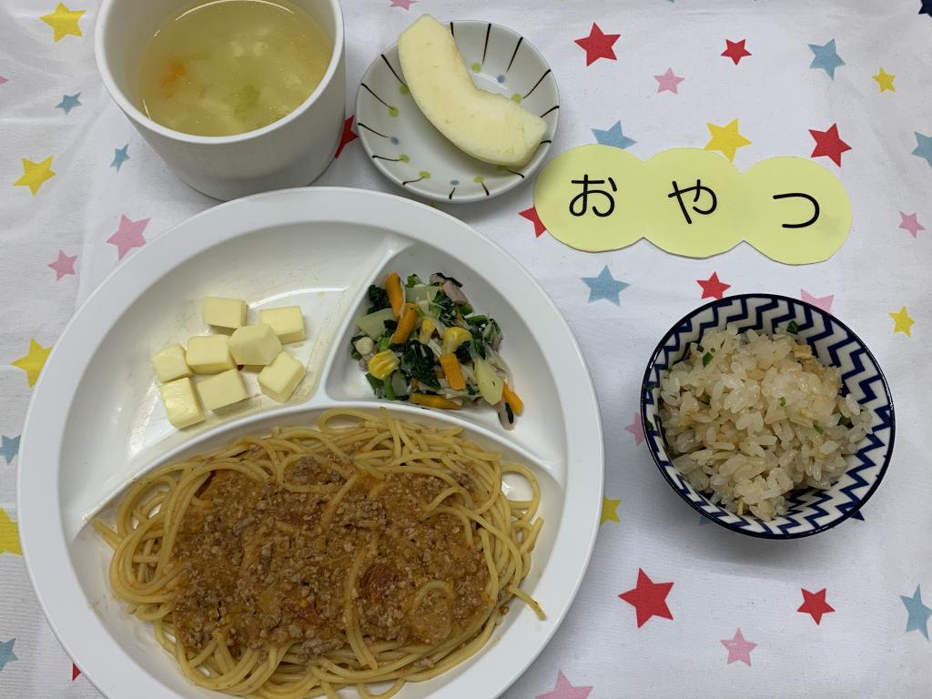 給食