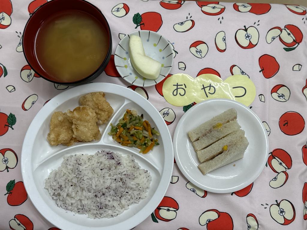 給食