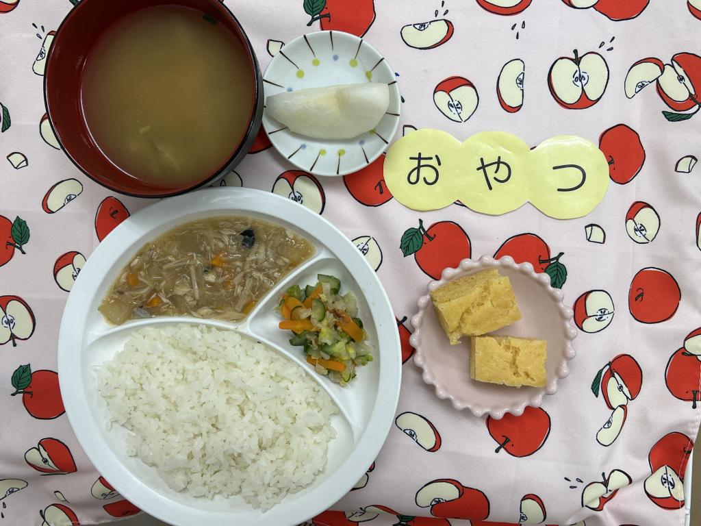 給食