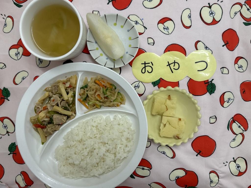 給食