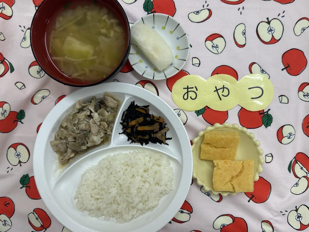 給食