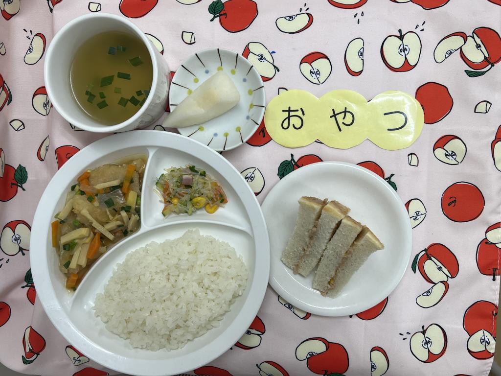 給食