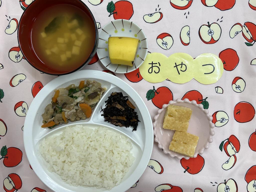 給食