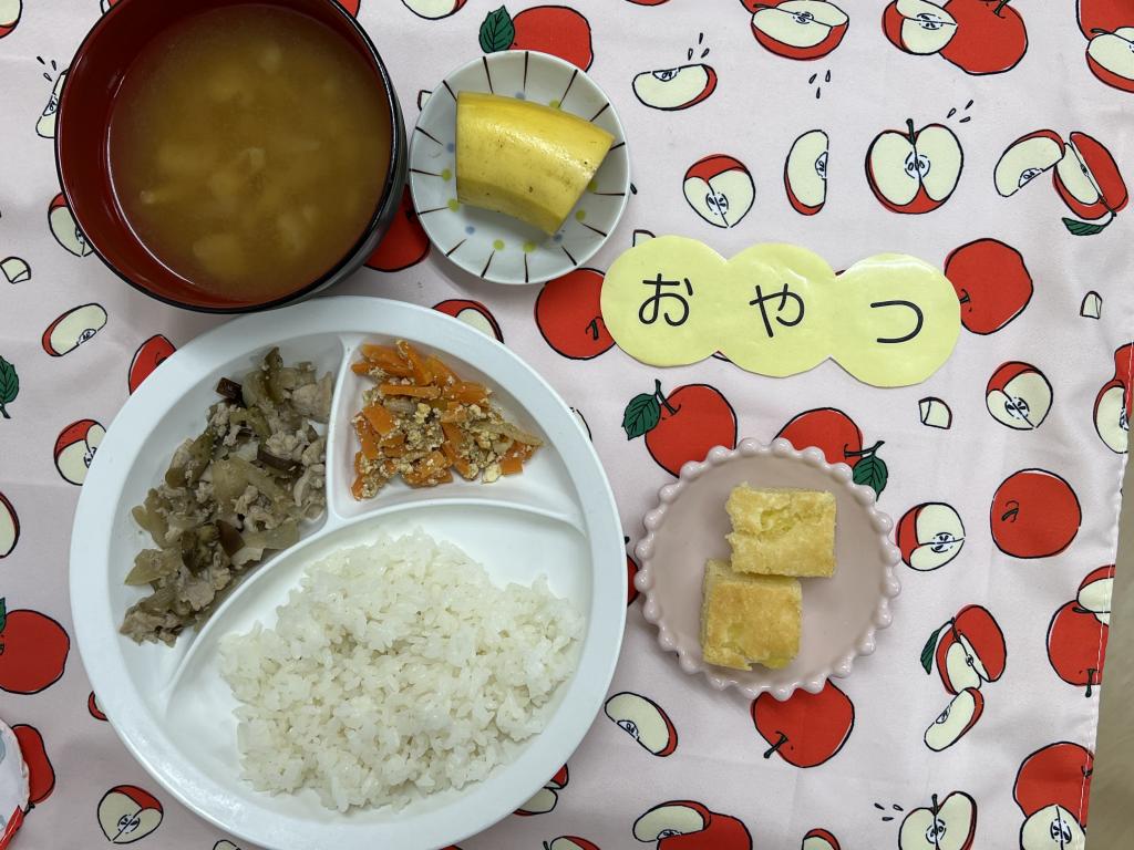 給食