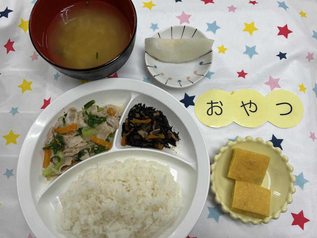 給食