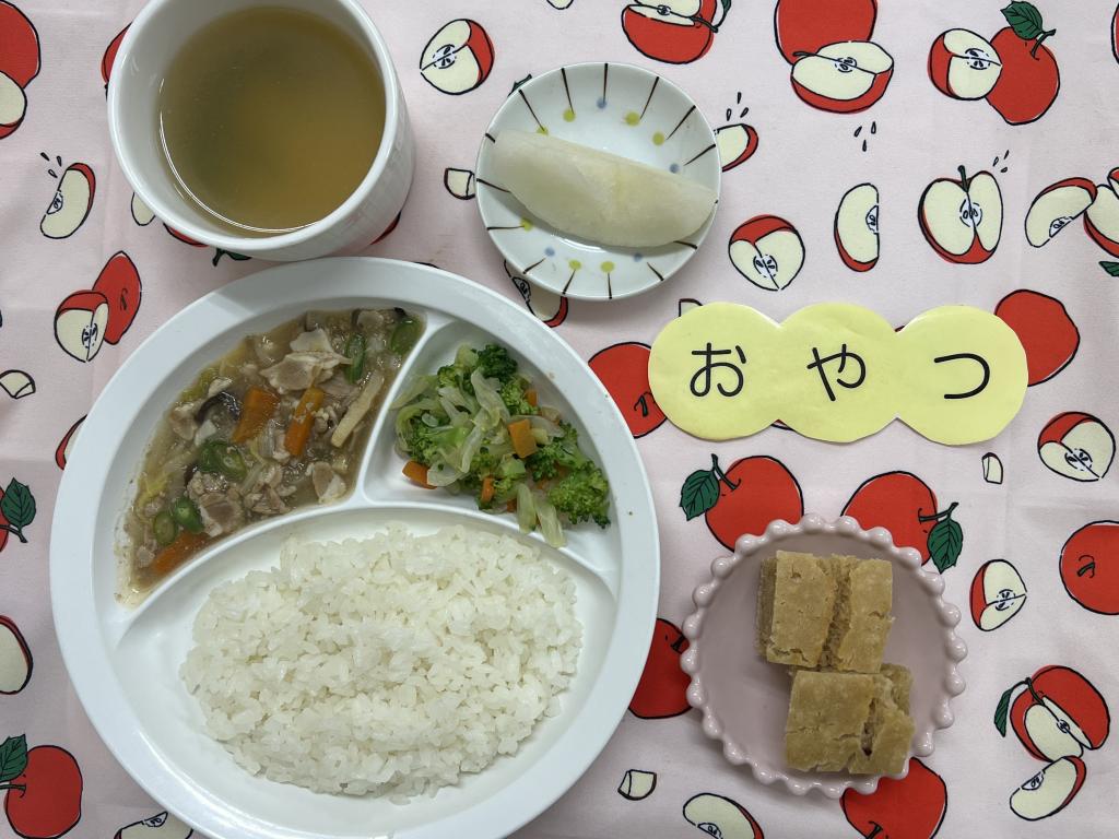 給食