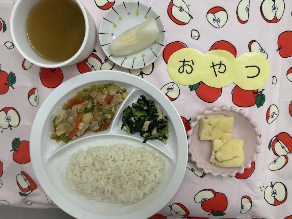 給食