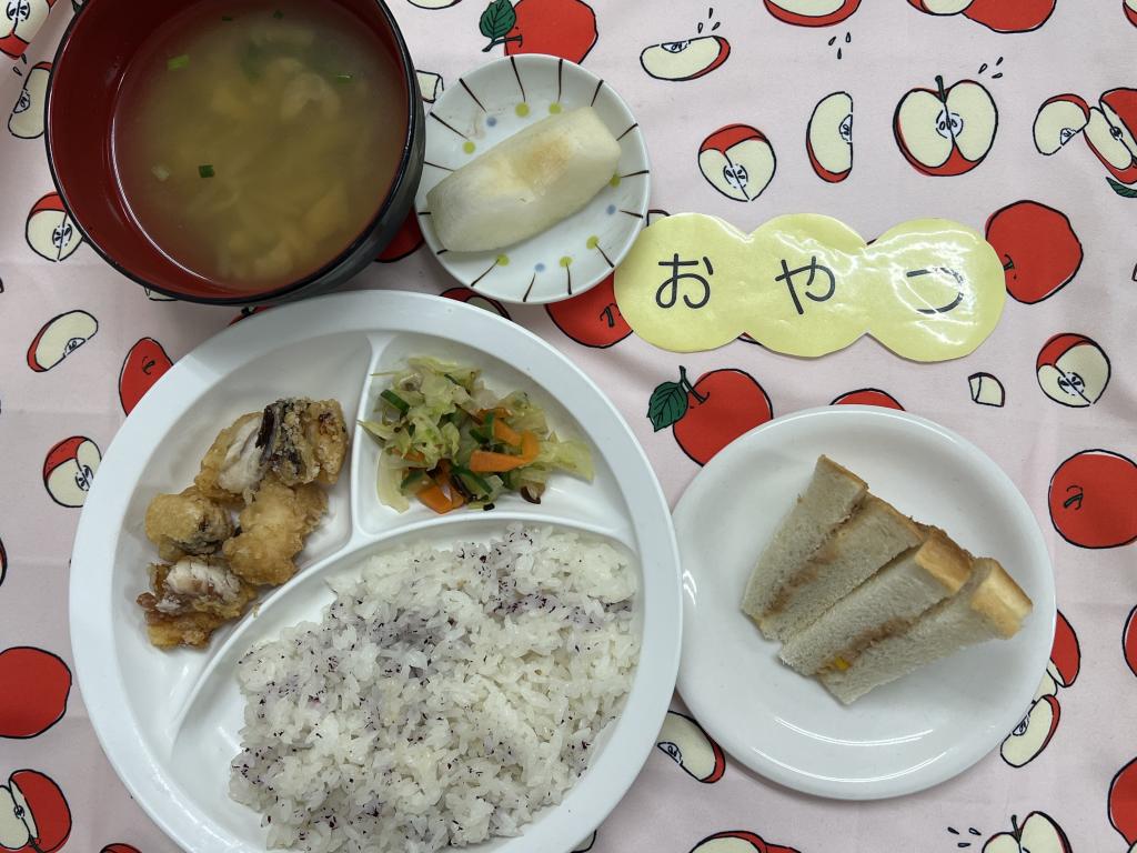 給食