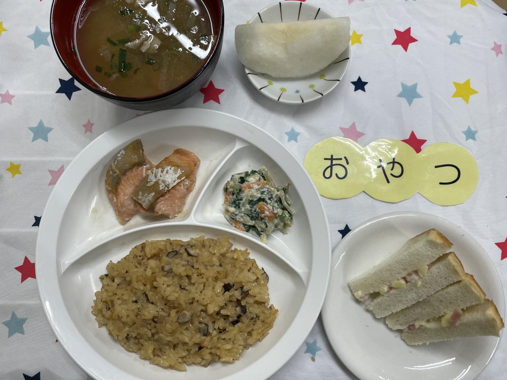 給食