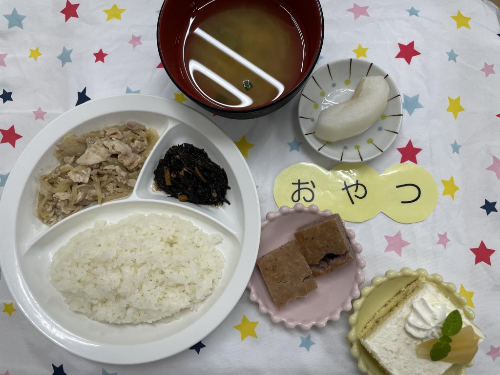 お給食・おやつ