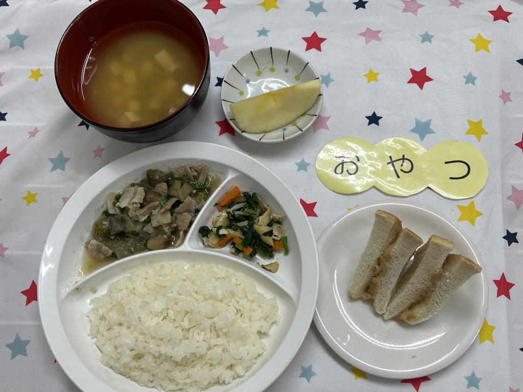 給食