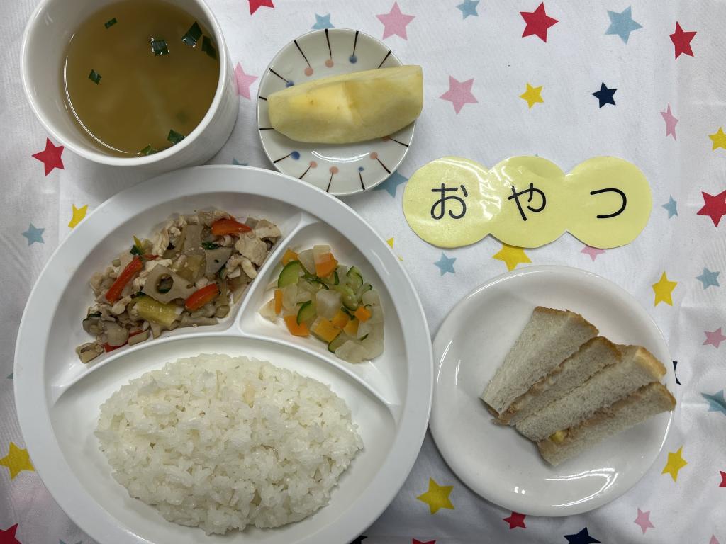 給食