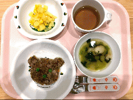 7/27(金)お給食は豚肉の甘辛丼♪