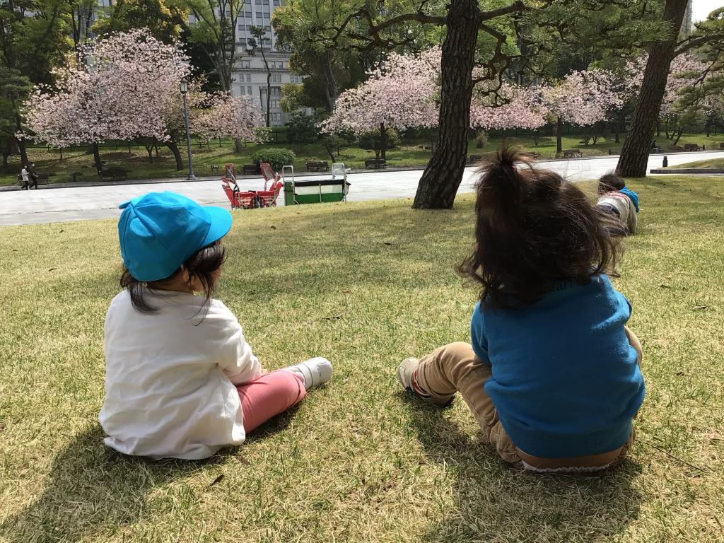 ぽかぽか陽気でお花見♪